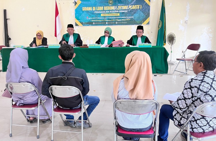 (20/06/2025) PA Demak Gelar Sidang Keliling di Balai Desa Kuripan, Permudah Akses Keadilan bagi Masyarakat